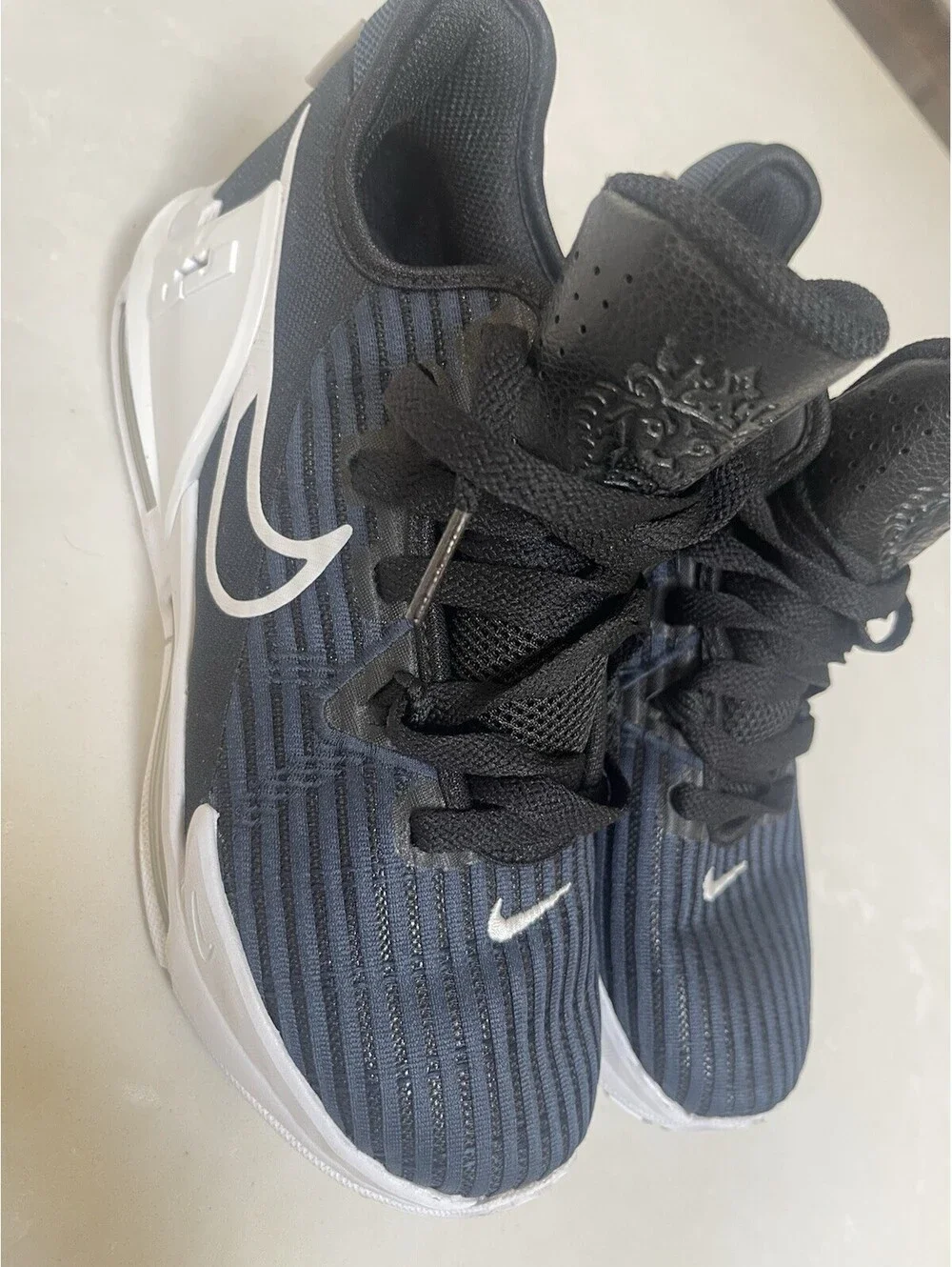 Nike LeBron Witness 6 GS Black Dark Obsidian Basketball Shoes